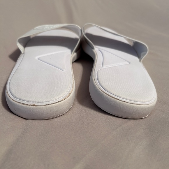 Lacoste Slides - Picture 5 of 7